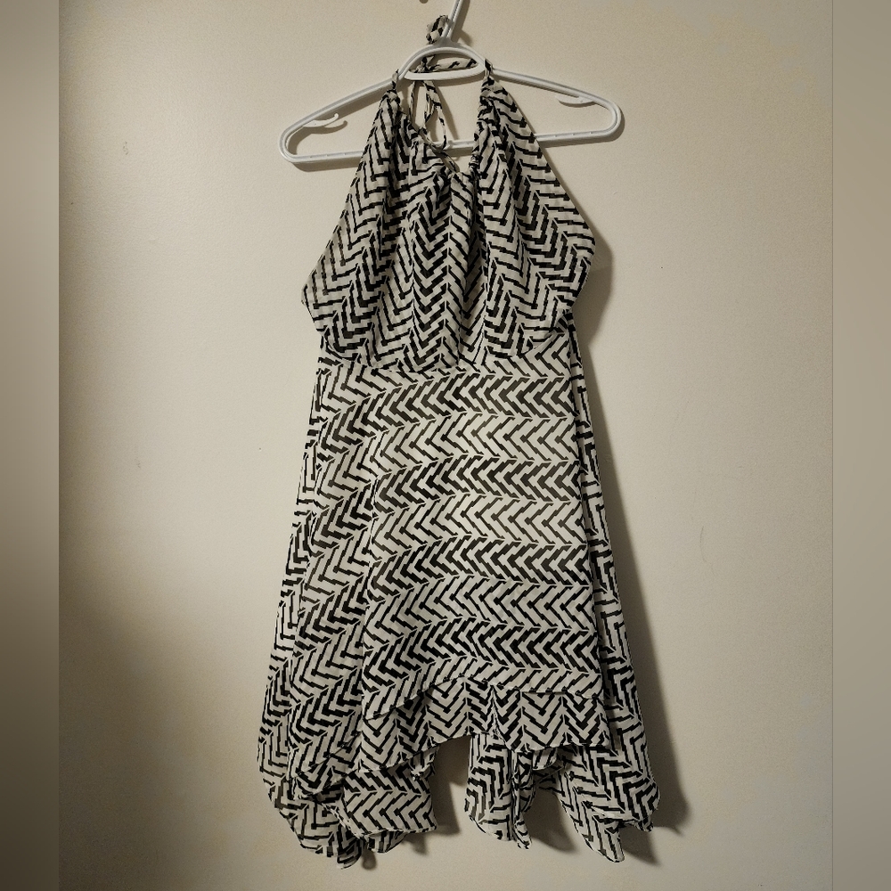 White & Black LLOVE backless dress Size L